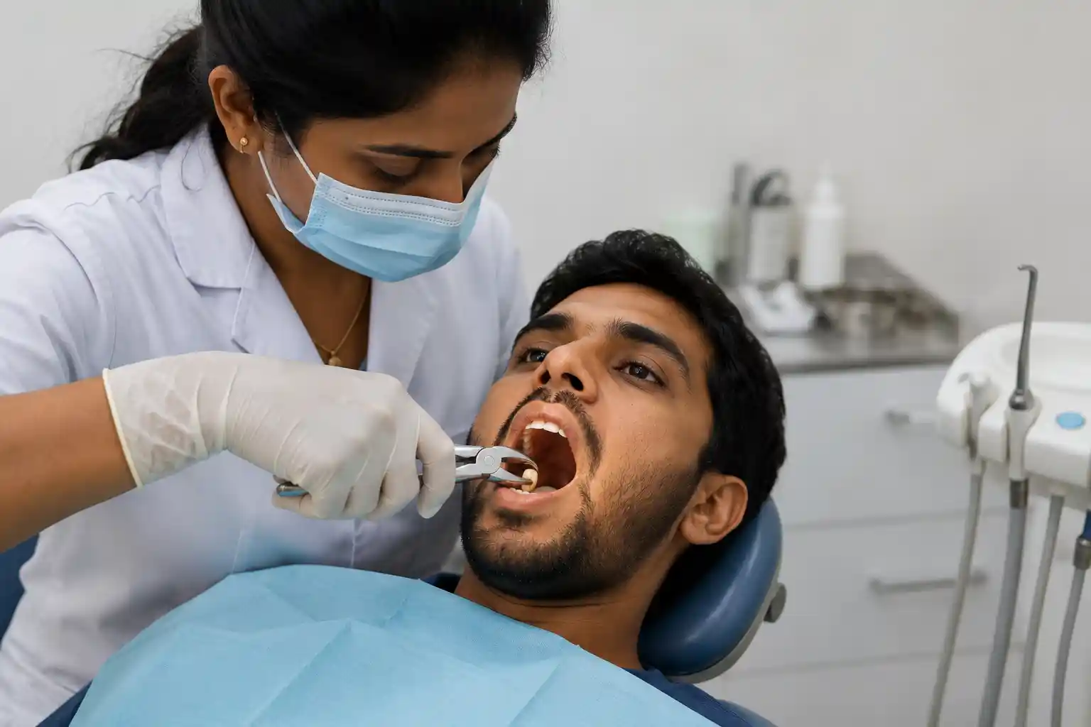 Tooth extraction consultation at Radiant 32, Bhowanipore