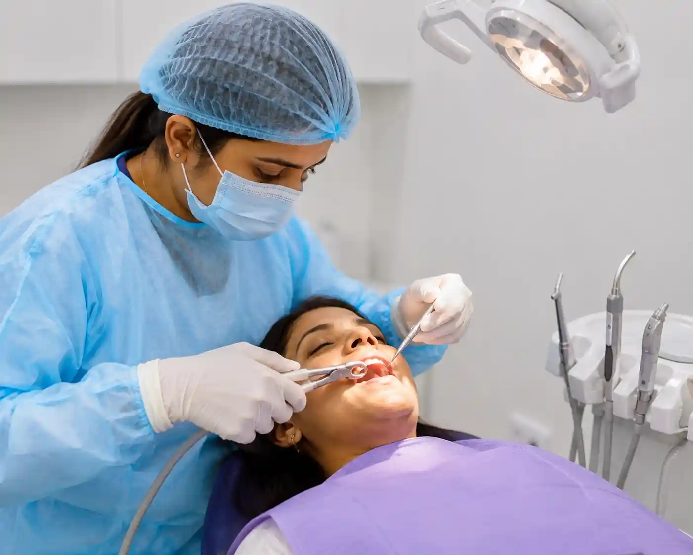Tooth extraction treatment planning at Radiant 32, Bhowanipore, Kolkata